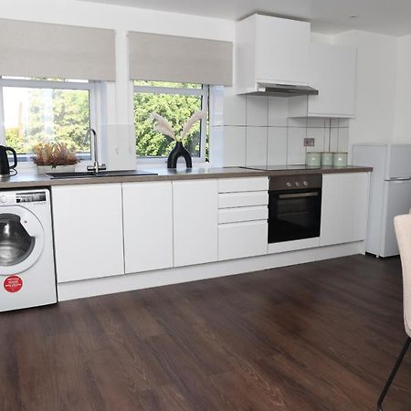 Watford Luxury 1 Bed Flat - Free Parking Apartment Exterior photo