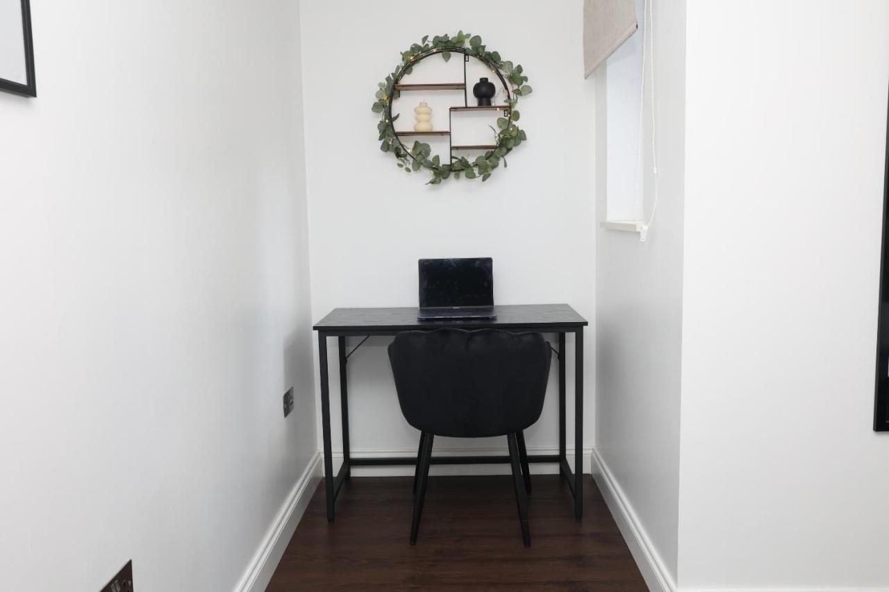 Watford Luxury 1 Bed Flat - Free Parking Apartment Exterior photo
