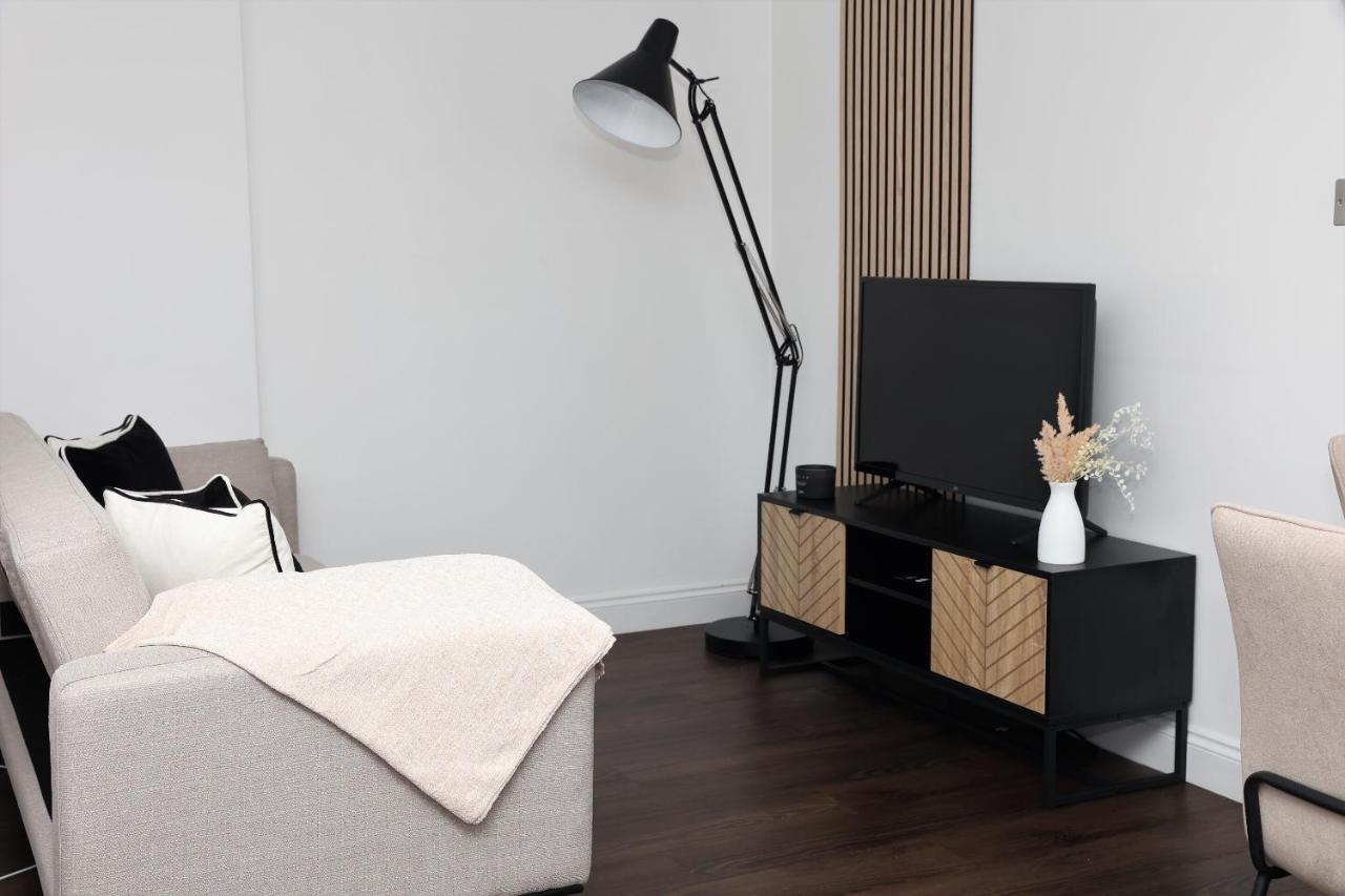 Watford Luxury 1 Bed Flat - Free Parking Apartment Exterior photo