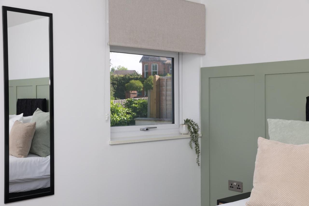 Watford Luxury 1 Bed Flat - Free Parking Apartment Exterior photo